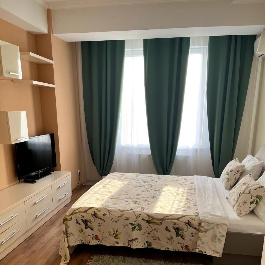 Stefan cel Mare 1 studio Chişinău Esterno foto