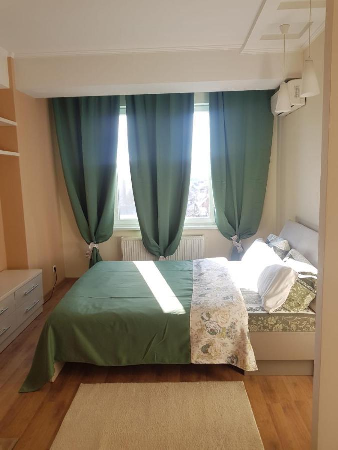 Stefan cel Mare 1 studio Chişinău Esterno foto